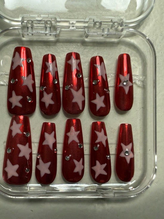 Other - Red Star Patterned Nail Set